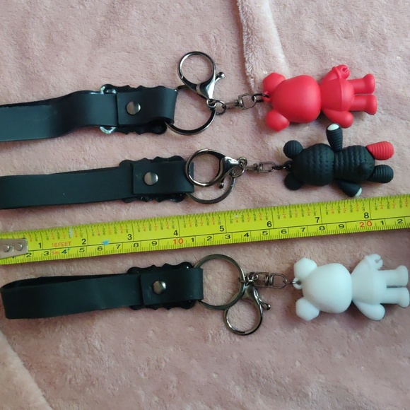 Top one teddy bear keychains you get all three - Picture 6 of 8